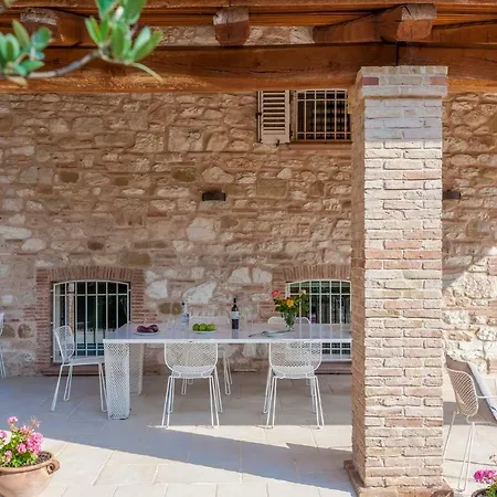 Marcheholiday Delle More * Castelraimondo